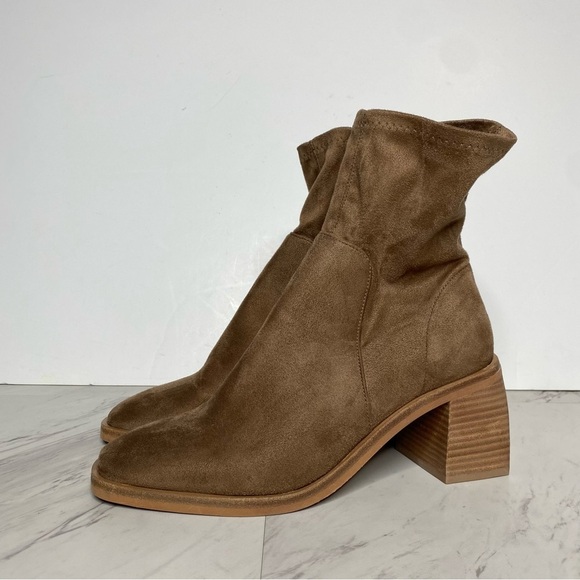 Dolce Vita Indiga Faux Suede Brown Heeled Bootie 9 - Picture 13 of 13